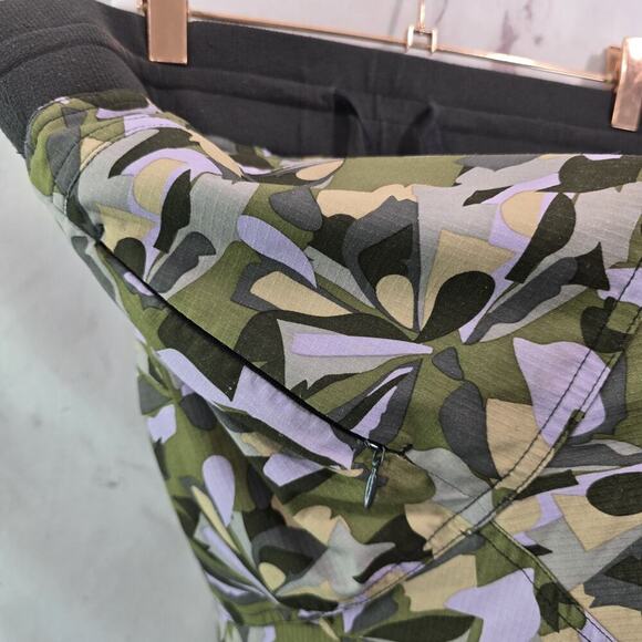 Title Nine Skirt Womens Medium Skort Green Purple Stretch Mini Shorts Lined - Picture 9 of 13